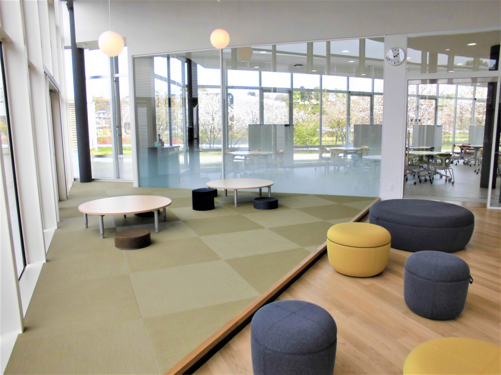 熊本保健科学大学附属図書館がリニューアルオープンしました 大学のお知らせ 熊本保健科学大学 熊本保健科学大学附属図書館がリニューアルオープンしました 大学のお知らせ 熊本保健科学大学